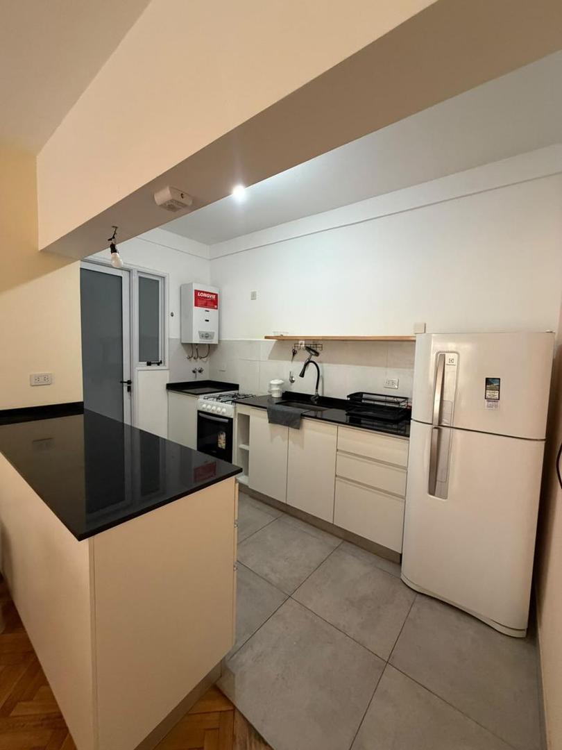 Alquiler 2 Ambientes Amoblado con 2 Patios – Av. Rivadavia 2200