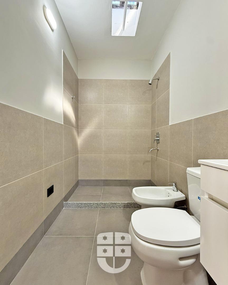 Depto Tipo Casa en Alquiler en Arroyito, $ 700.000