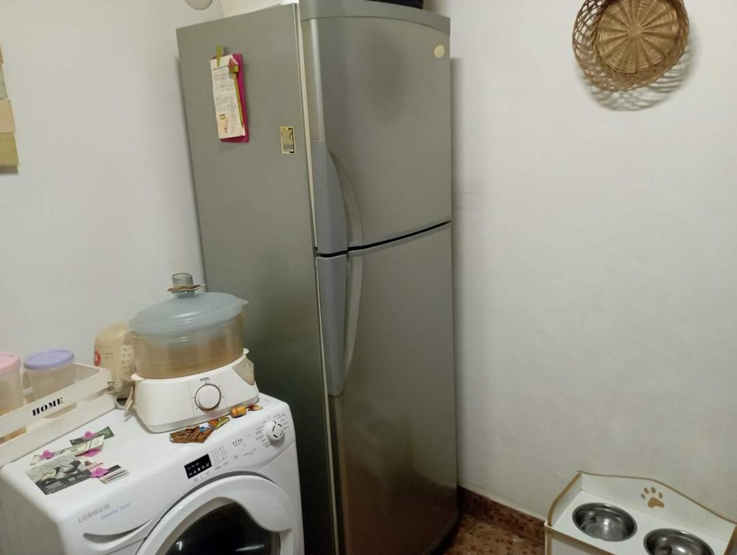 Excelente Ph primer piso por escalera