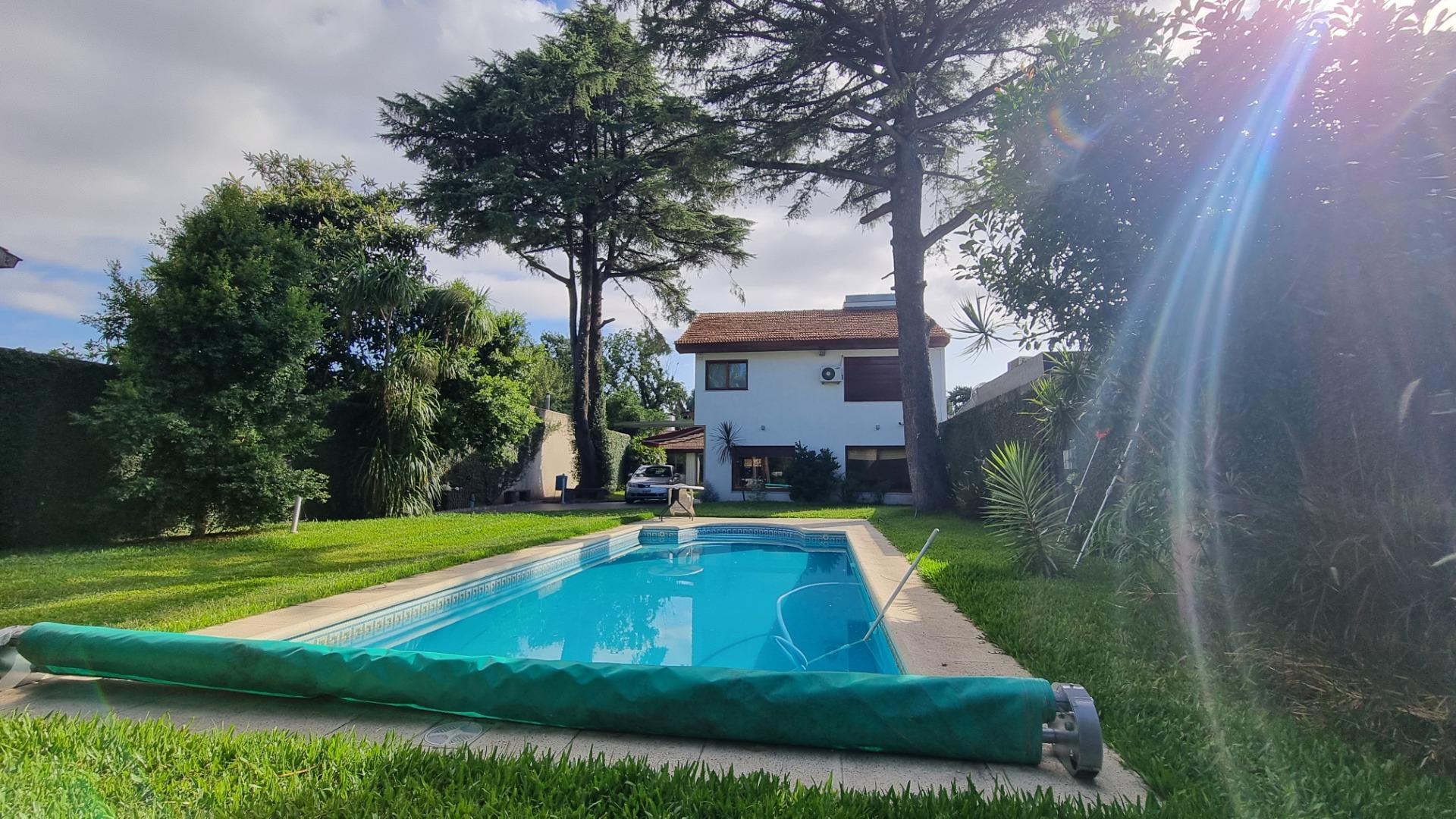 Casa en Venta en Carapachay, USD 550.000