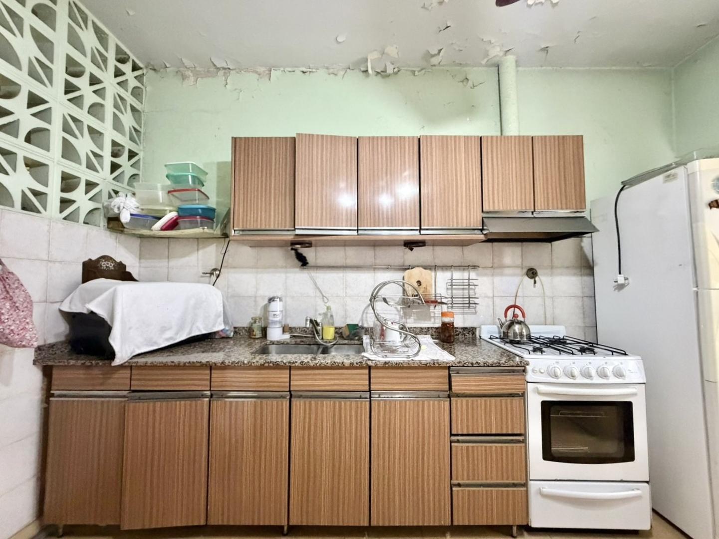 Casa 4 ambientes con 1 baño