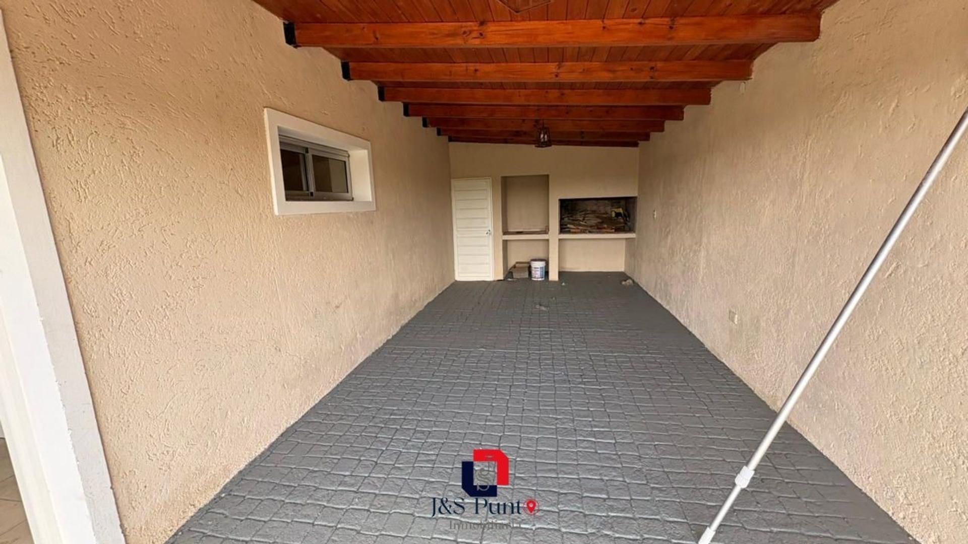 Casa en Alquiler en Barrio Residencial Centro, $ 1.150.000