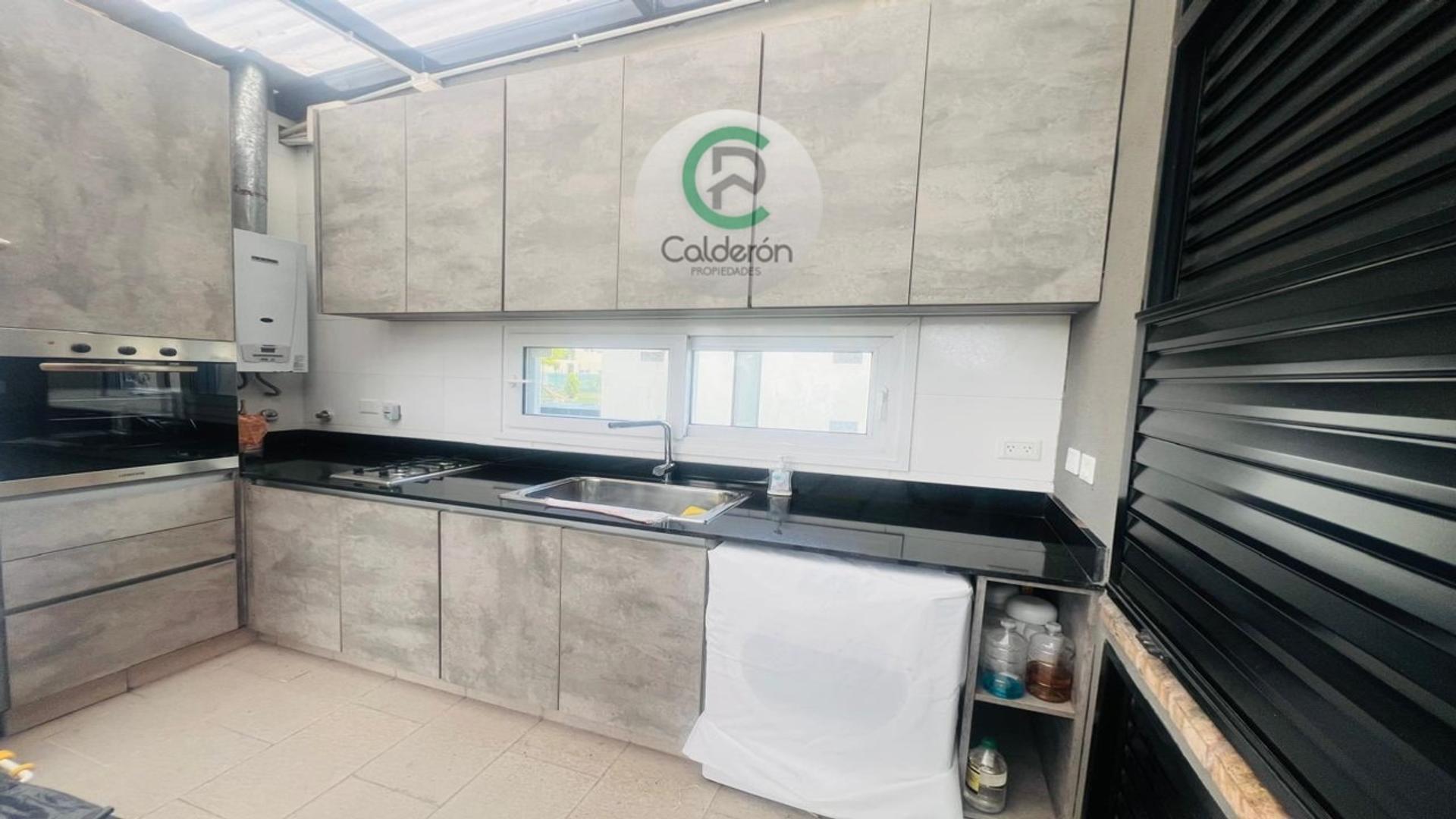 Casa en Alquiler Temporal con 6 cocheras