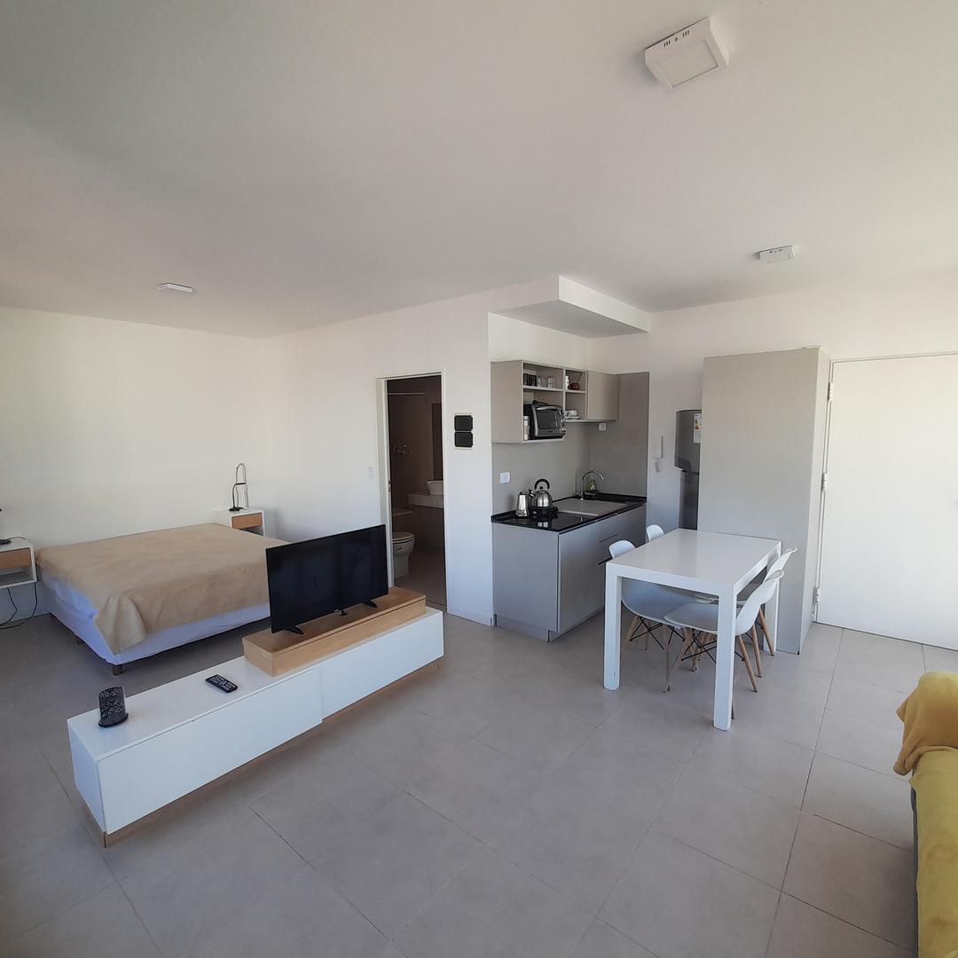 Bartolomé Mitre 1400, Piso 7