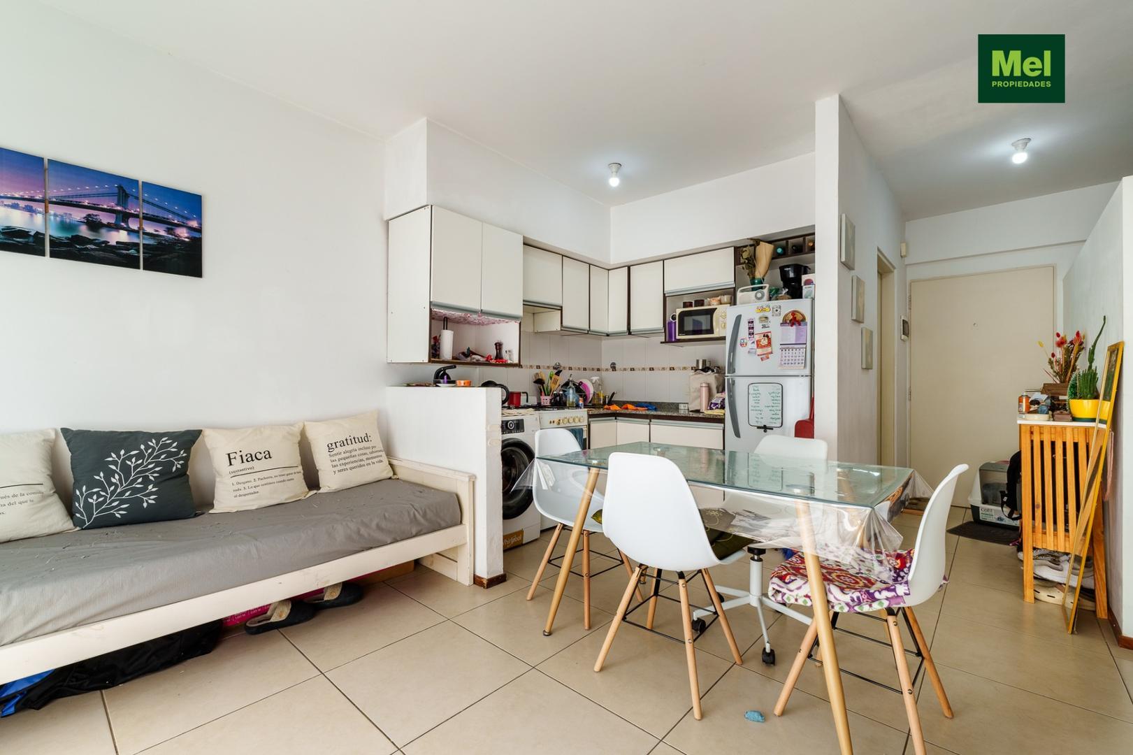 Venta con Renta monoambiente divisible l Urquiza