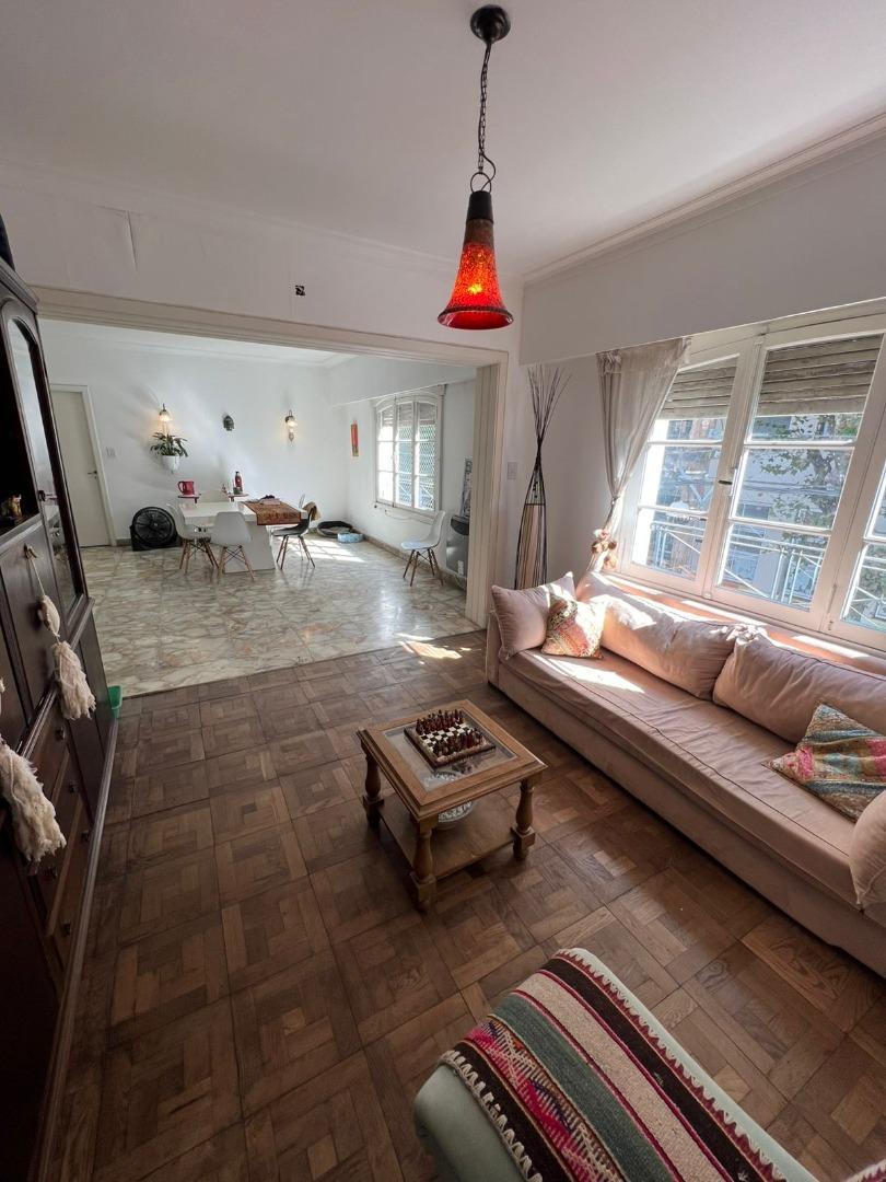 Depto Tipo Casa 3 ambientes con 2 baños