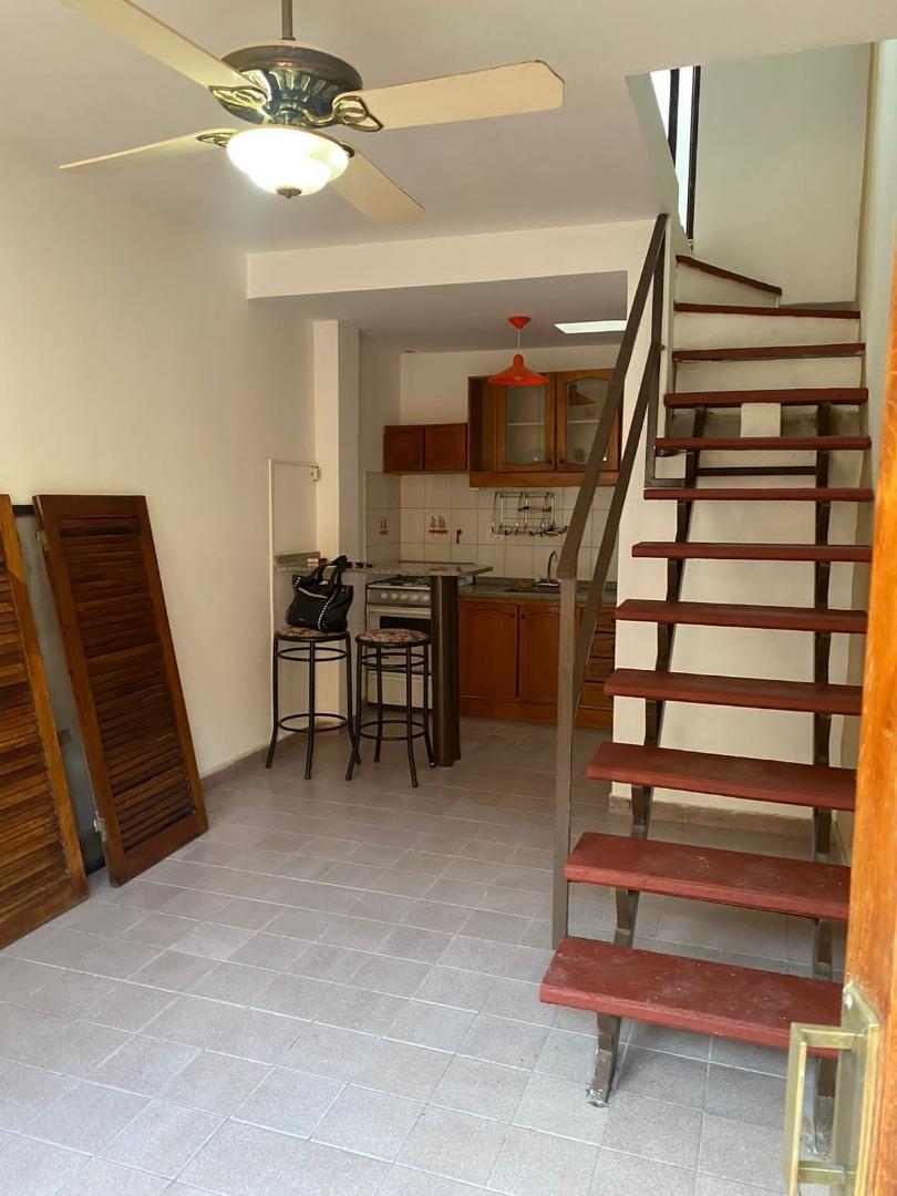 Casa 2 ambientes con 1 baño