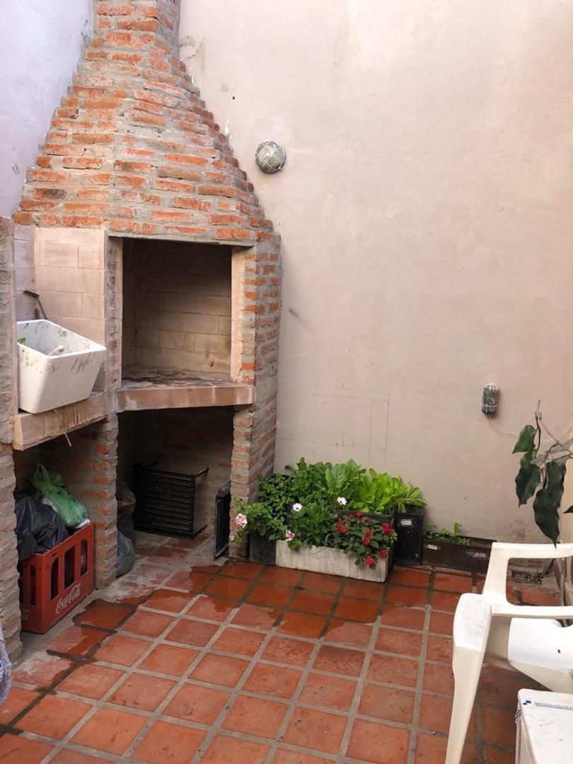 Depto Tipo Casa 4 ambientes con 1 baño