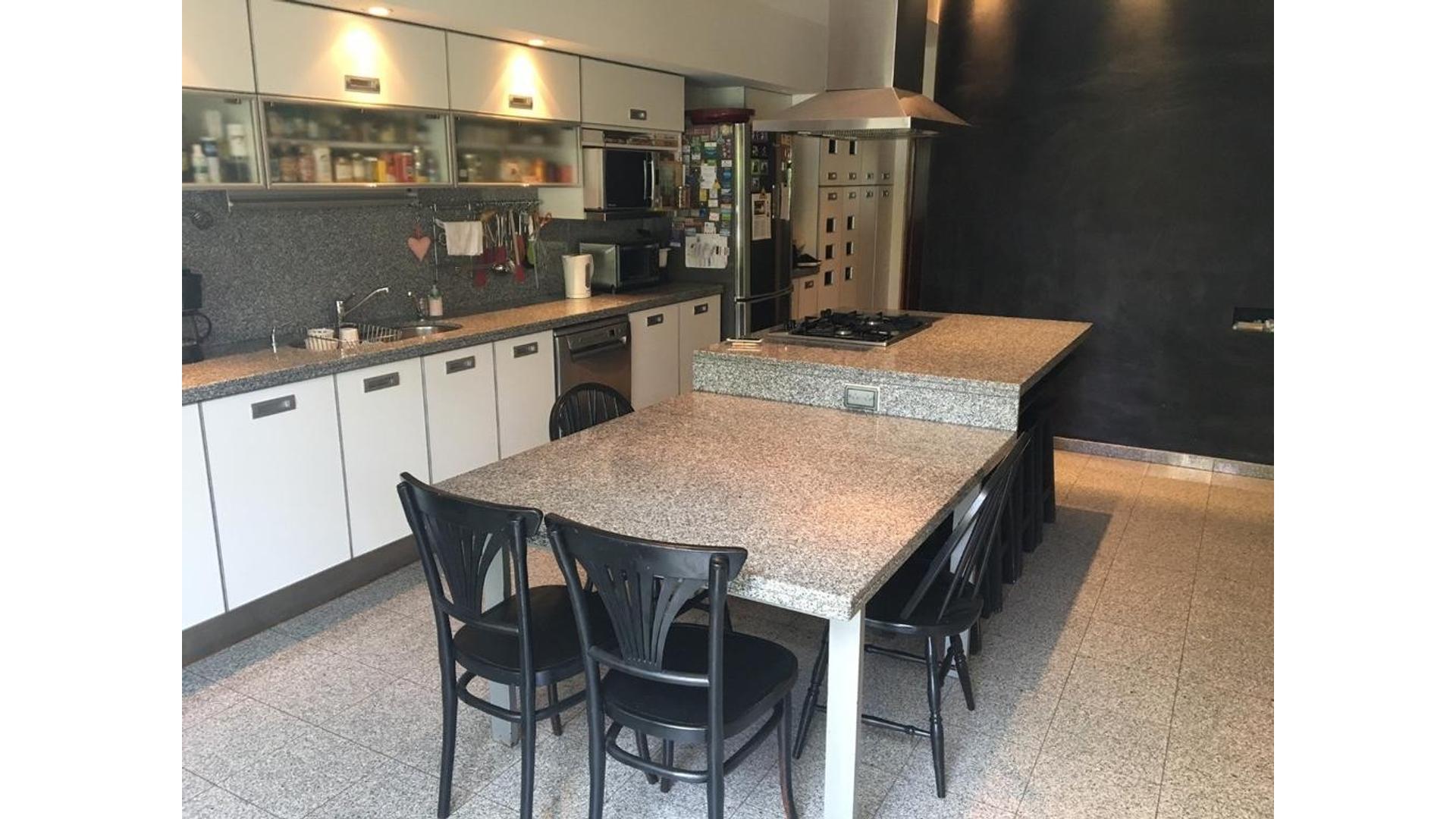 Casa en Alquiler al Norte