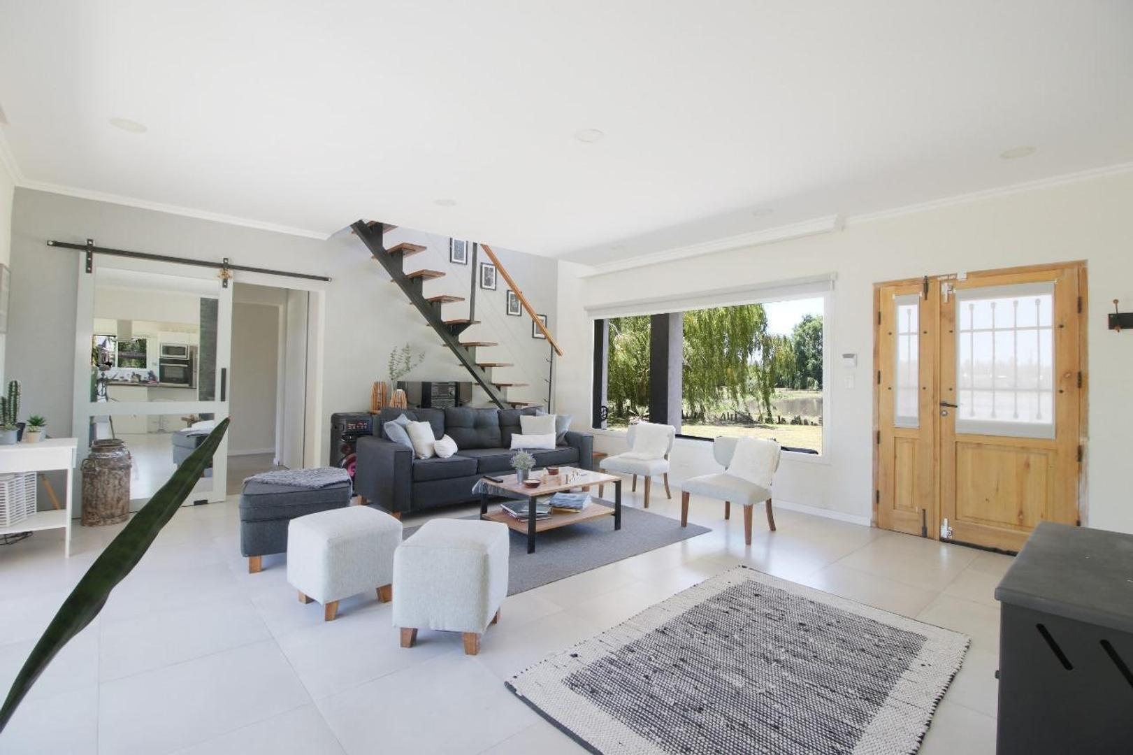 Casa 3 ambientes con 3 baños