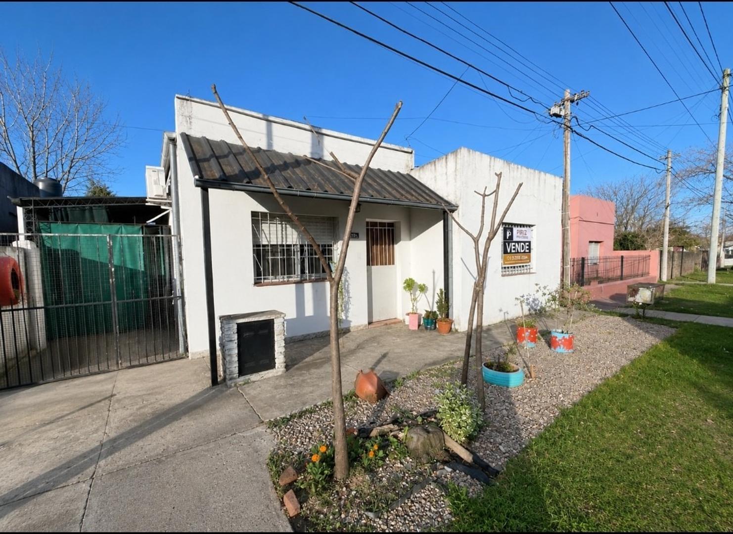 Casa 2 ambientes en Lujan