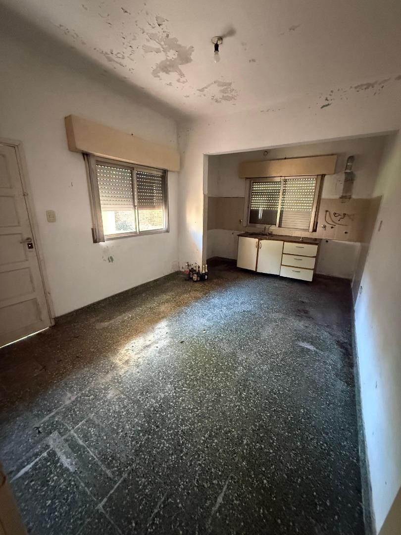 CASAS  3  Y 2 AMBIENTES A REFACCIONAR