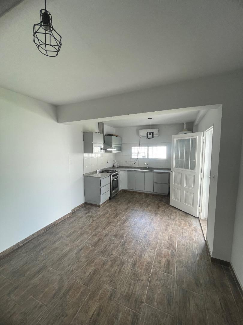 CASA EN VENTA DE 2 DORMITORIOS EN CENTRO AMERICA