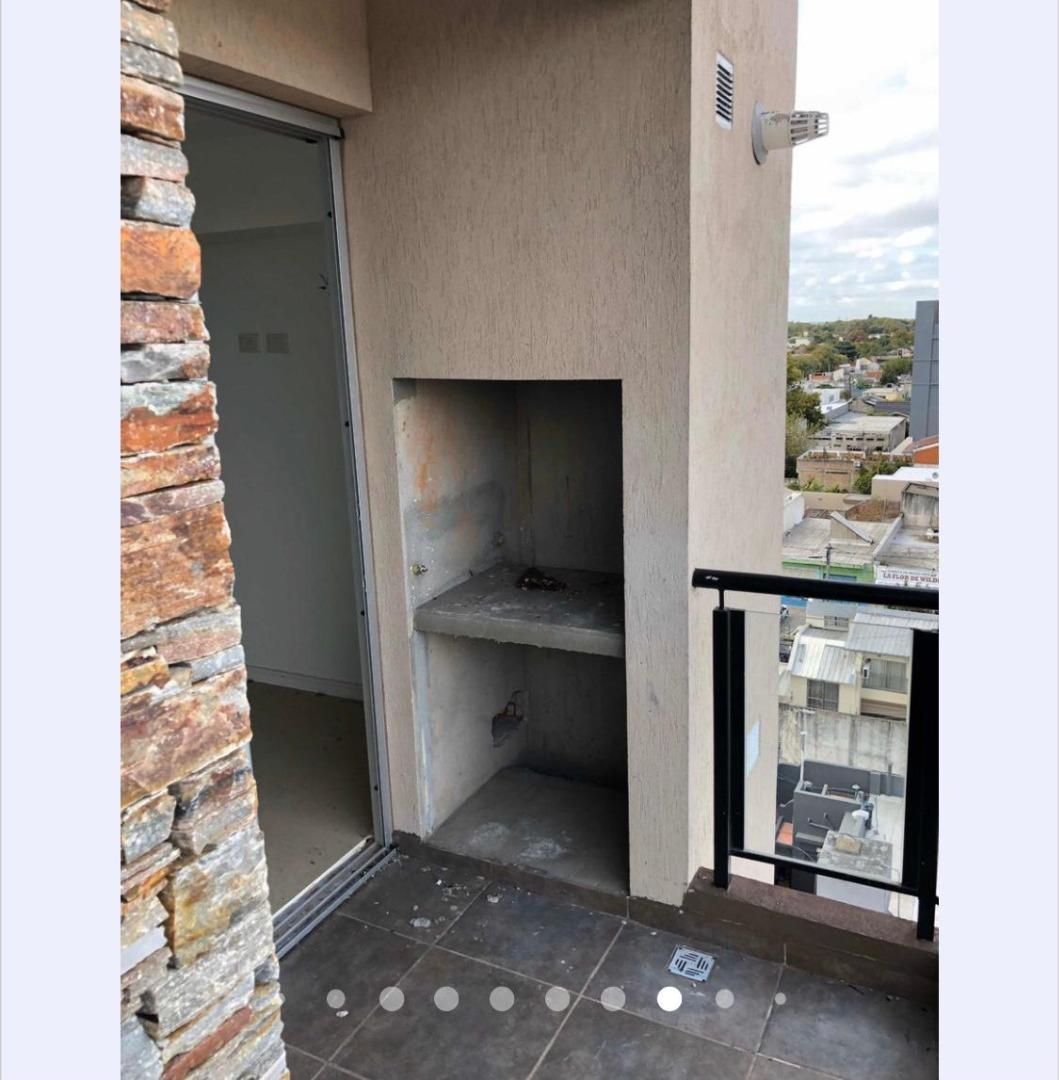 Departamento 4 ambientes con 3 baños