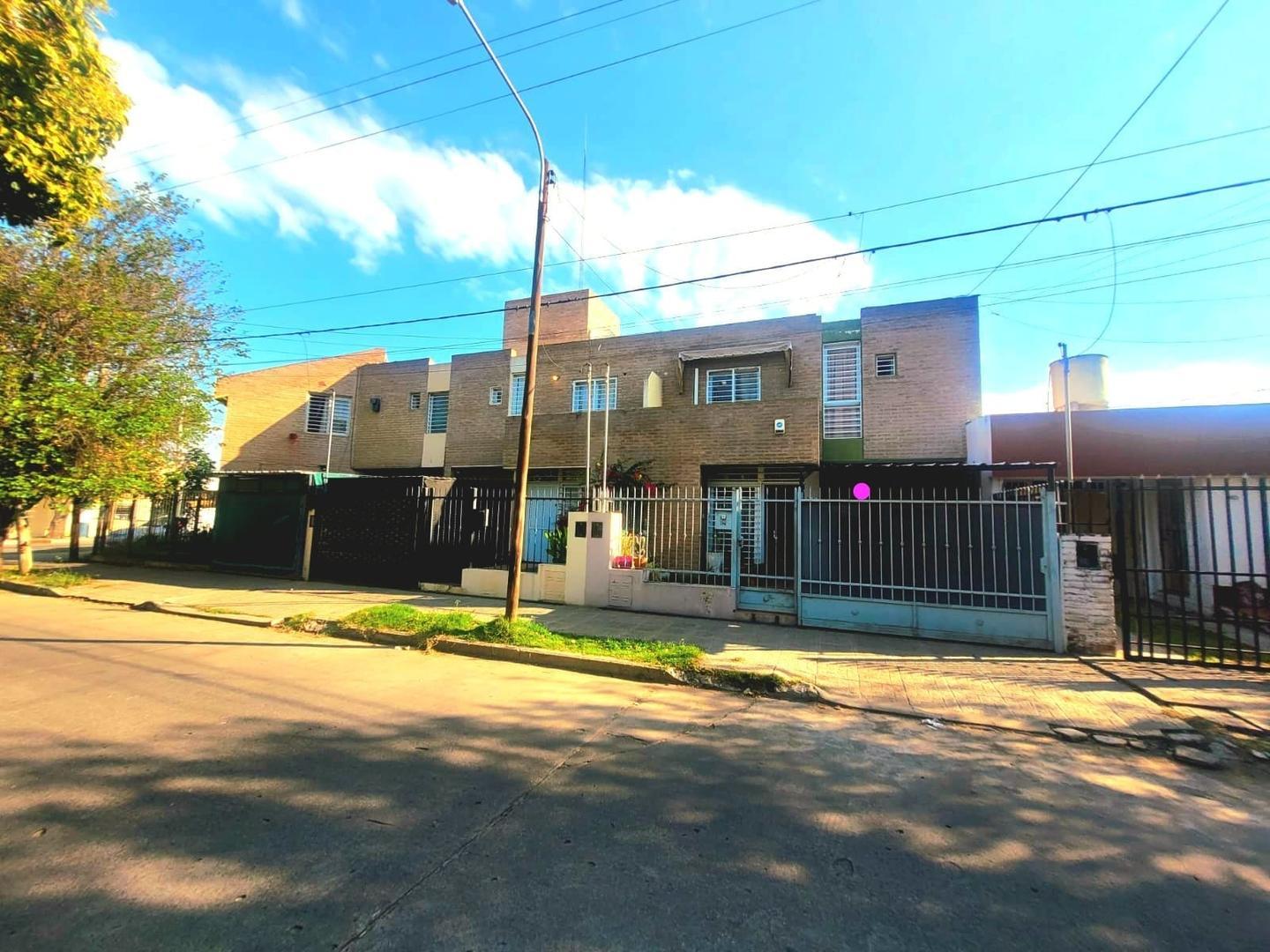 VENTA DUPLEX 3 DORM, BARRIO PARQUE SAN FRANCISCO APTO CREDIT