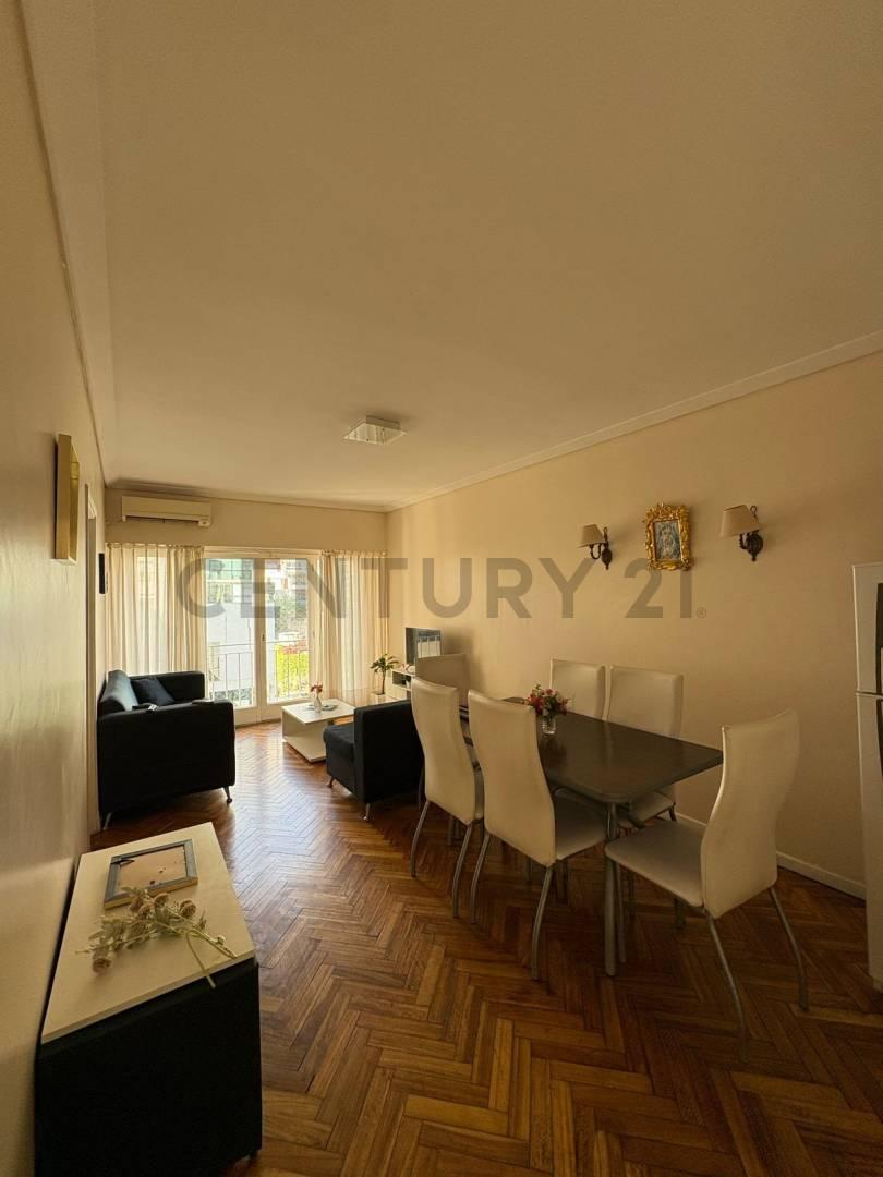 Venta departamento 3 ambientes  con dependencia en Belgrano