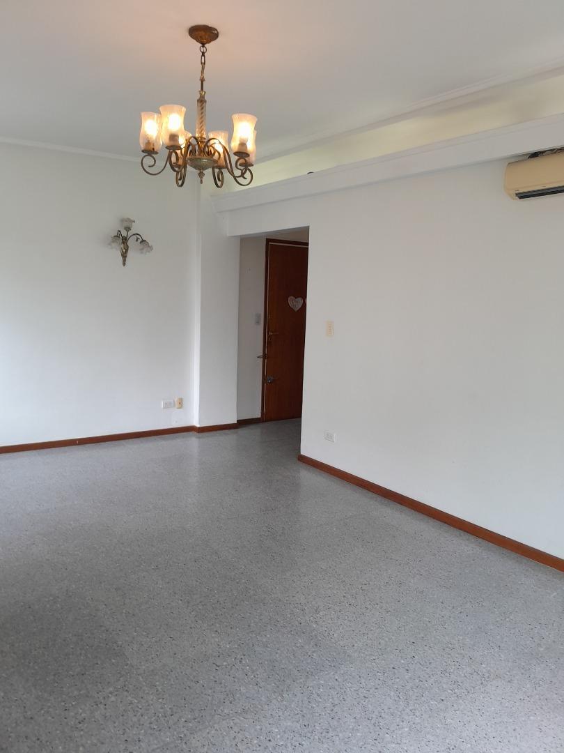 Departamento en Alquiler en Plaza Colon, $ 900.000