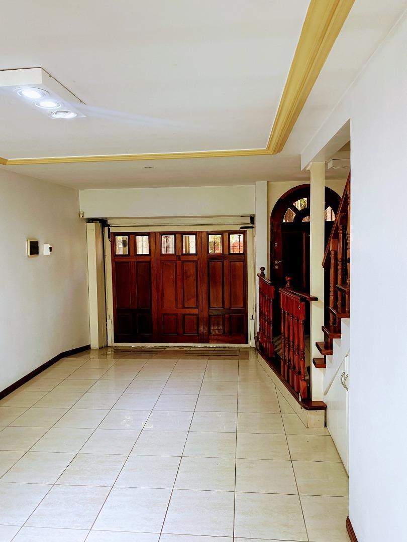 Casa 4 ambientes con 4 baños