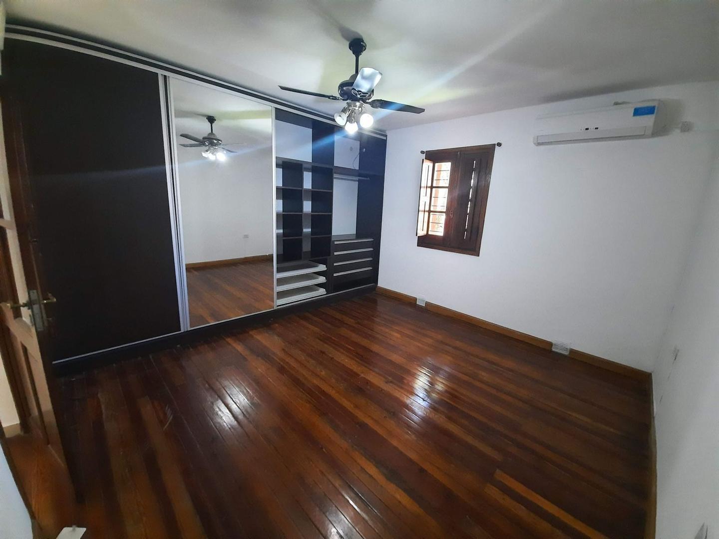 CASA EN VENTA CON TERRENO Y PROYECTO EN BARRIO BELGRANO