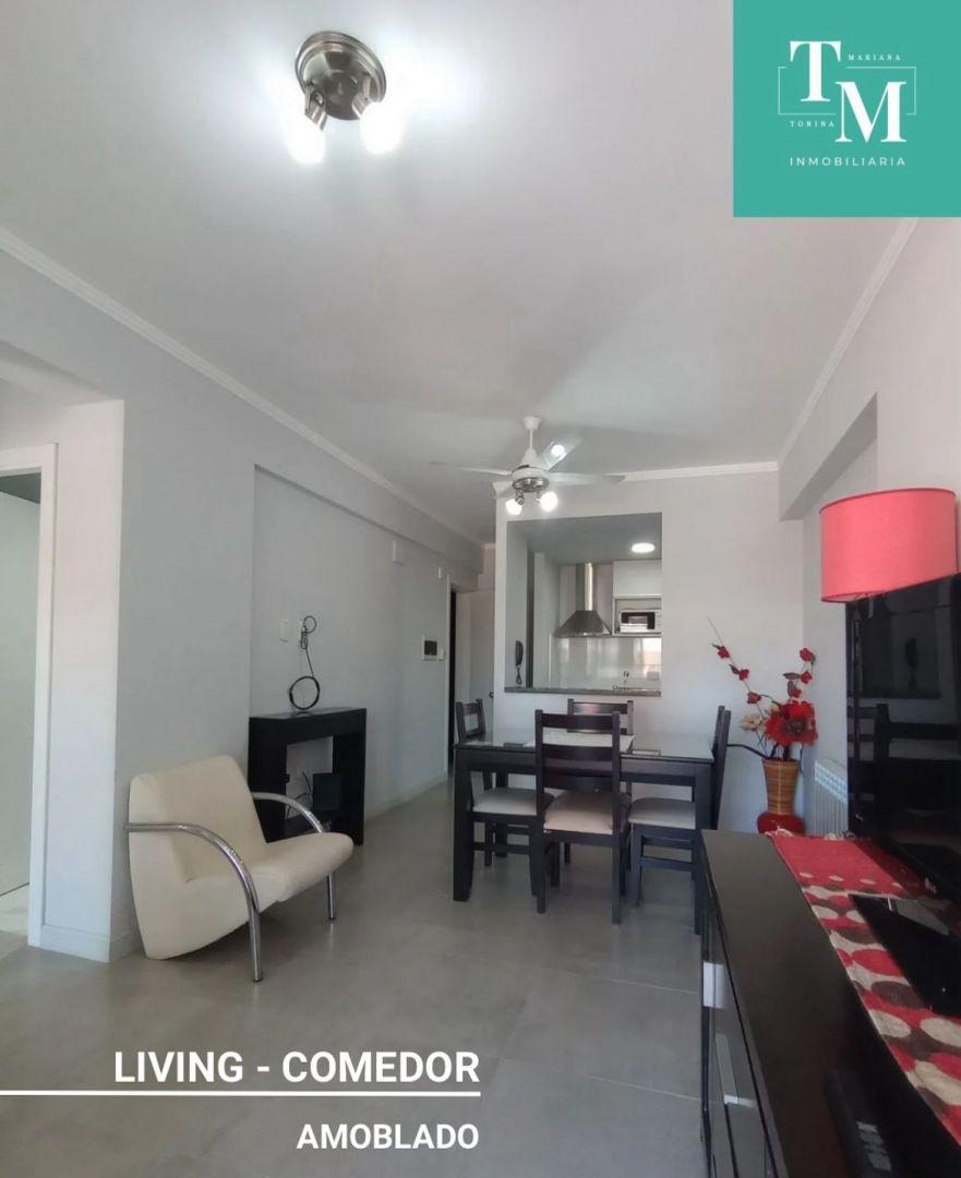 Rivadavia 2400, Piso 5