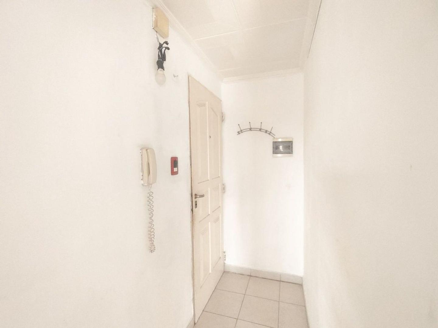 Departamento en Alquiler en Villa Ballester, $ 850.000