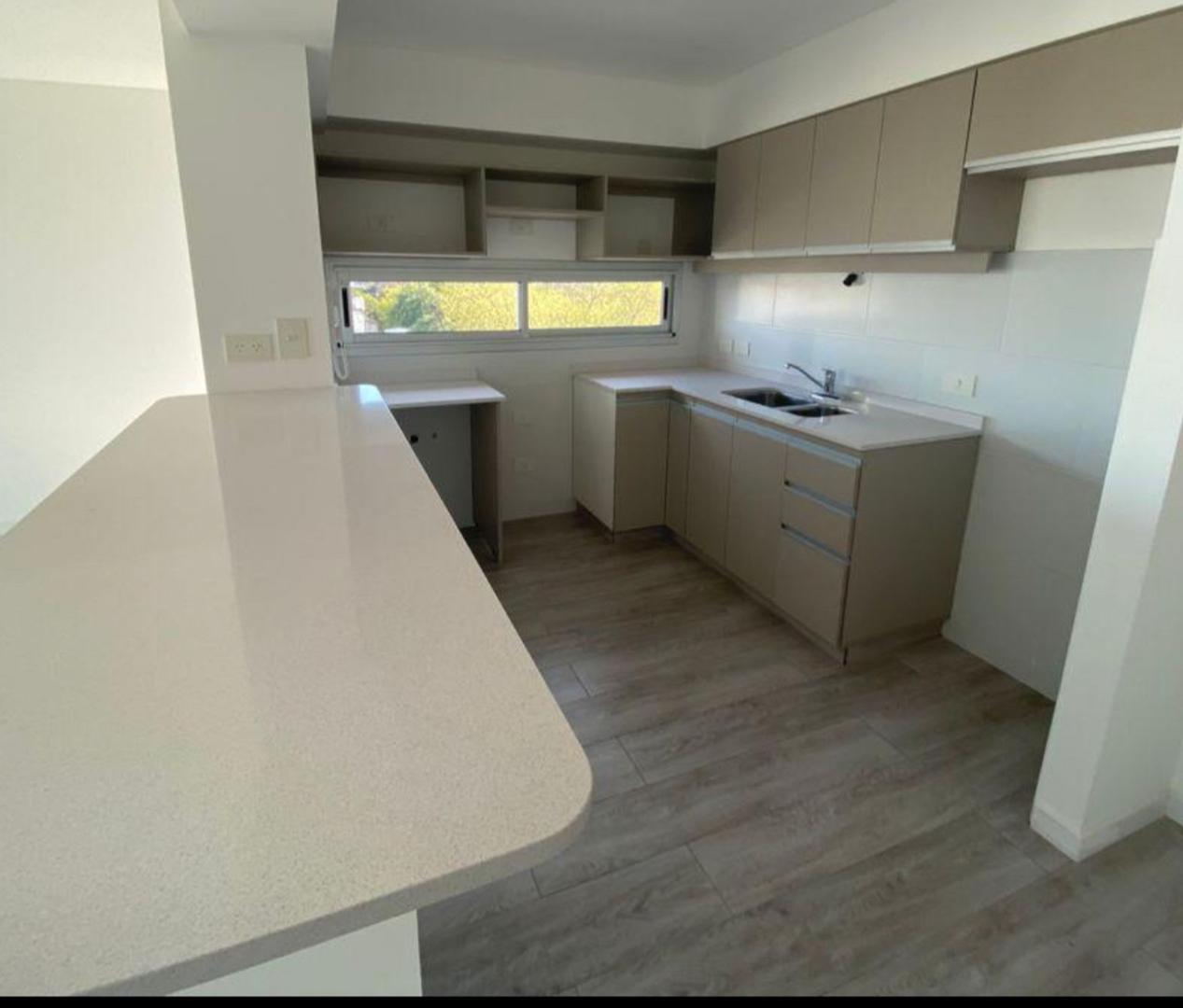 Coronel Brandsen 400