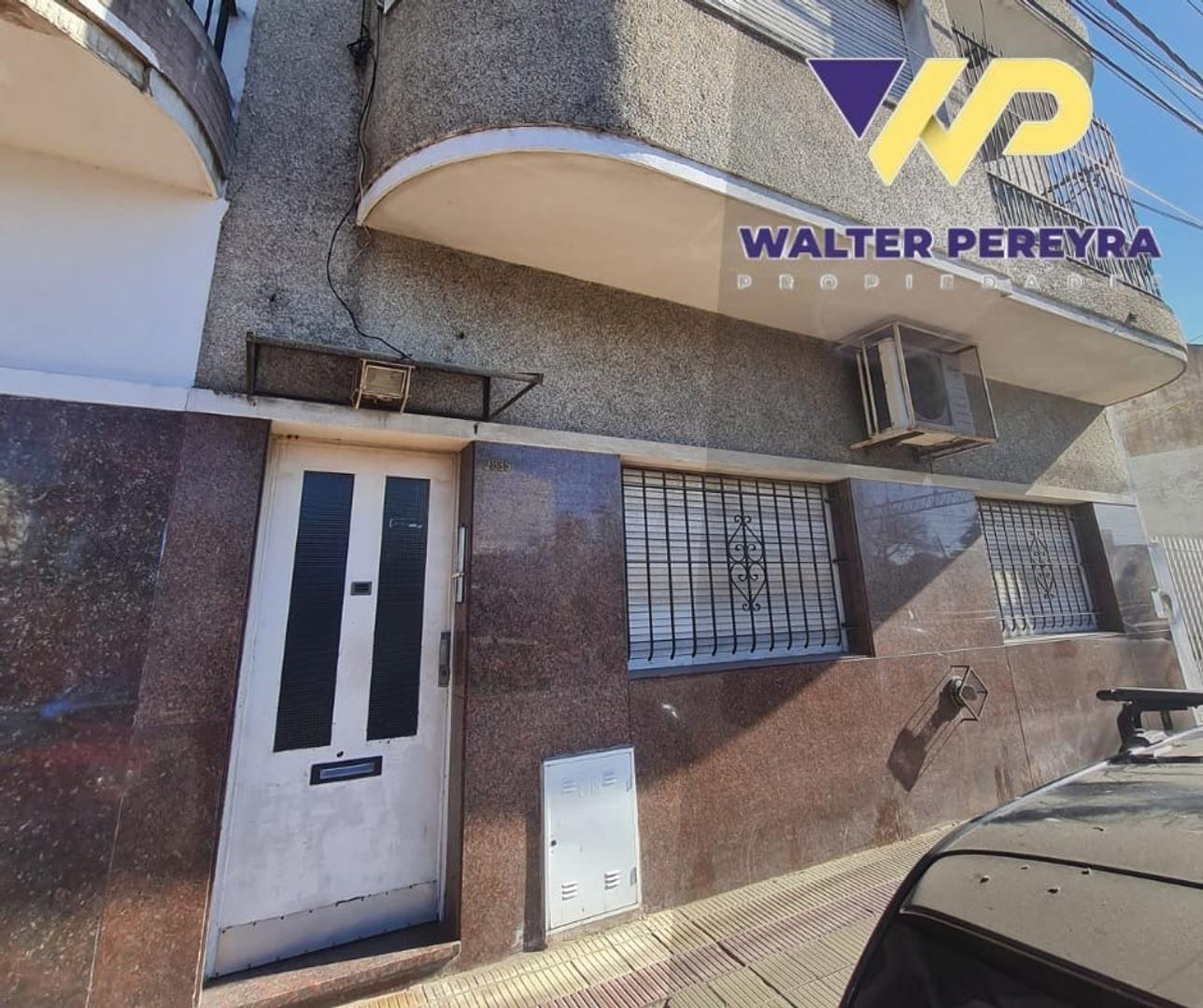 Departamento en JOAQUIN V. GONZALEZ AL 2800 (LANÚS OESTE)