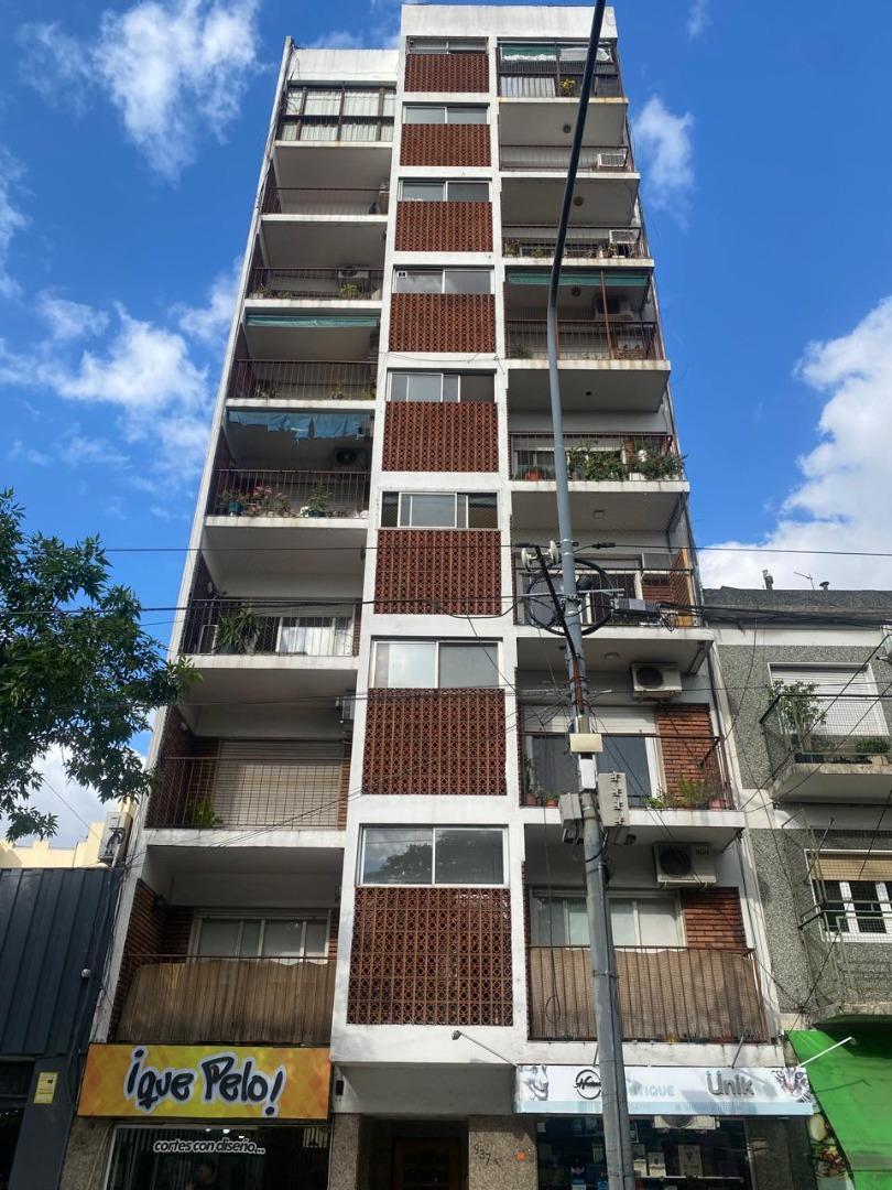 Muy buen departamento de 2 ambientes sobre Maipu