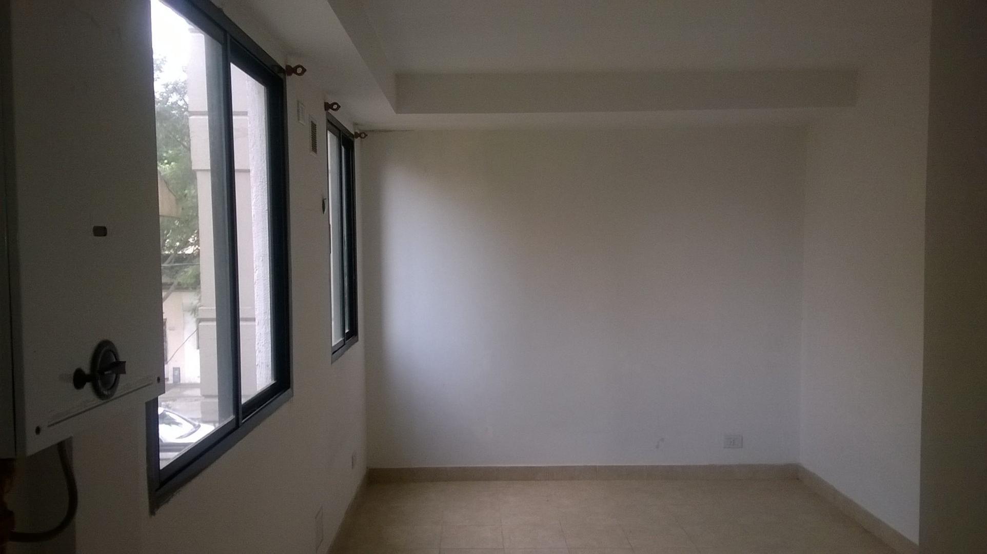 Departamento monoambiente en alquiler, centro Lanus