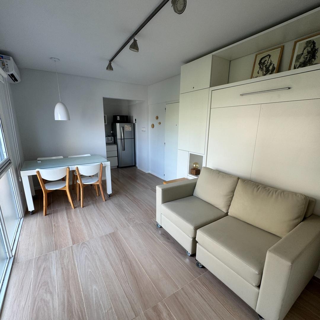 Monoambiente amoblado sobre Avenida del Libertador Olivos