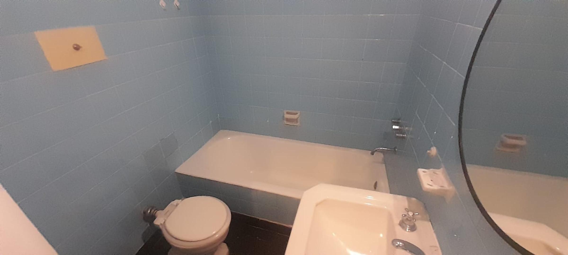 Alquiler. 3 ambientes con dependencia. Palermo