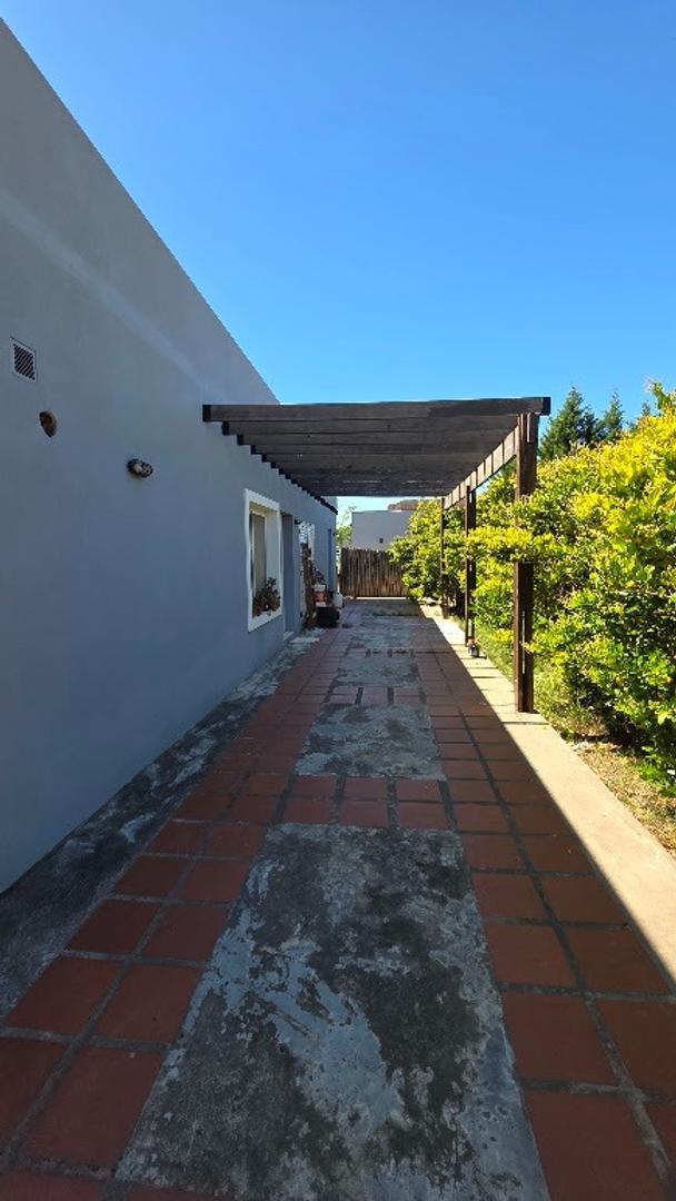 Casa 4 ambientes con 4 baños