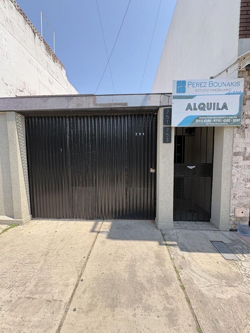 Depto a estrenar de 3 amb con patio en exc. ubicación