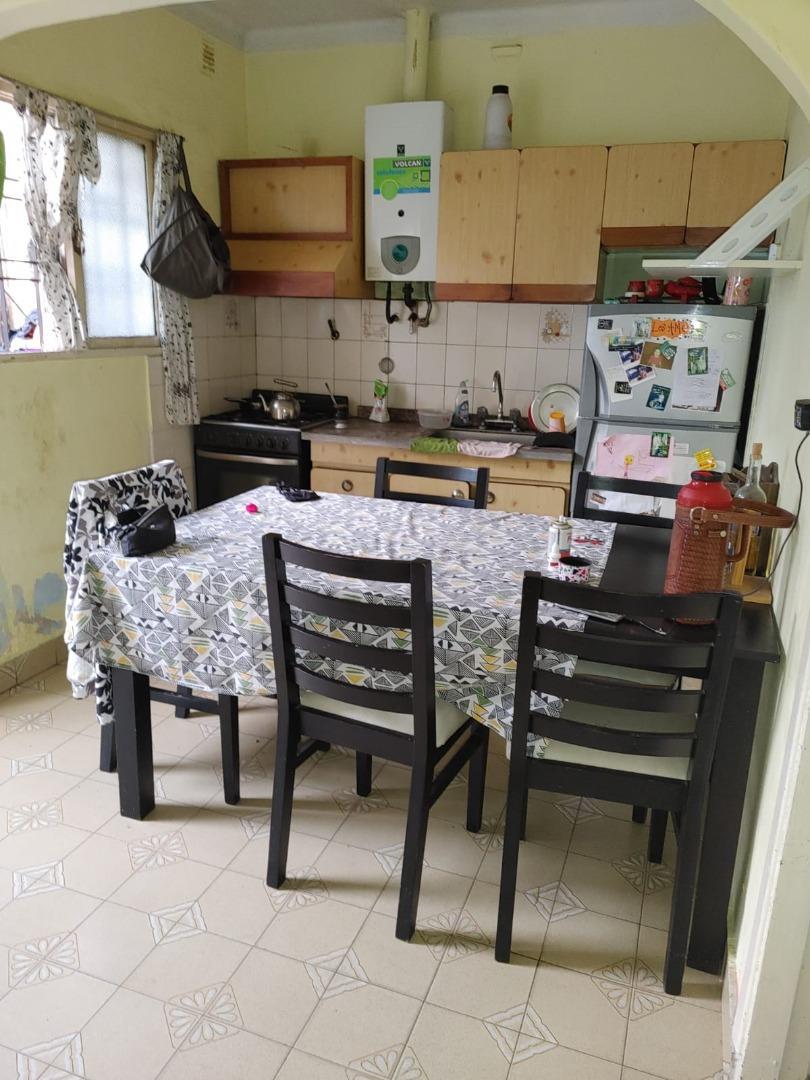 CASA 2 FAMILIAS EN VENTA SMITH 2300 QUILMES