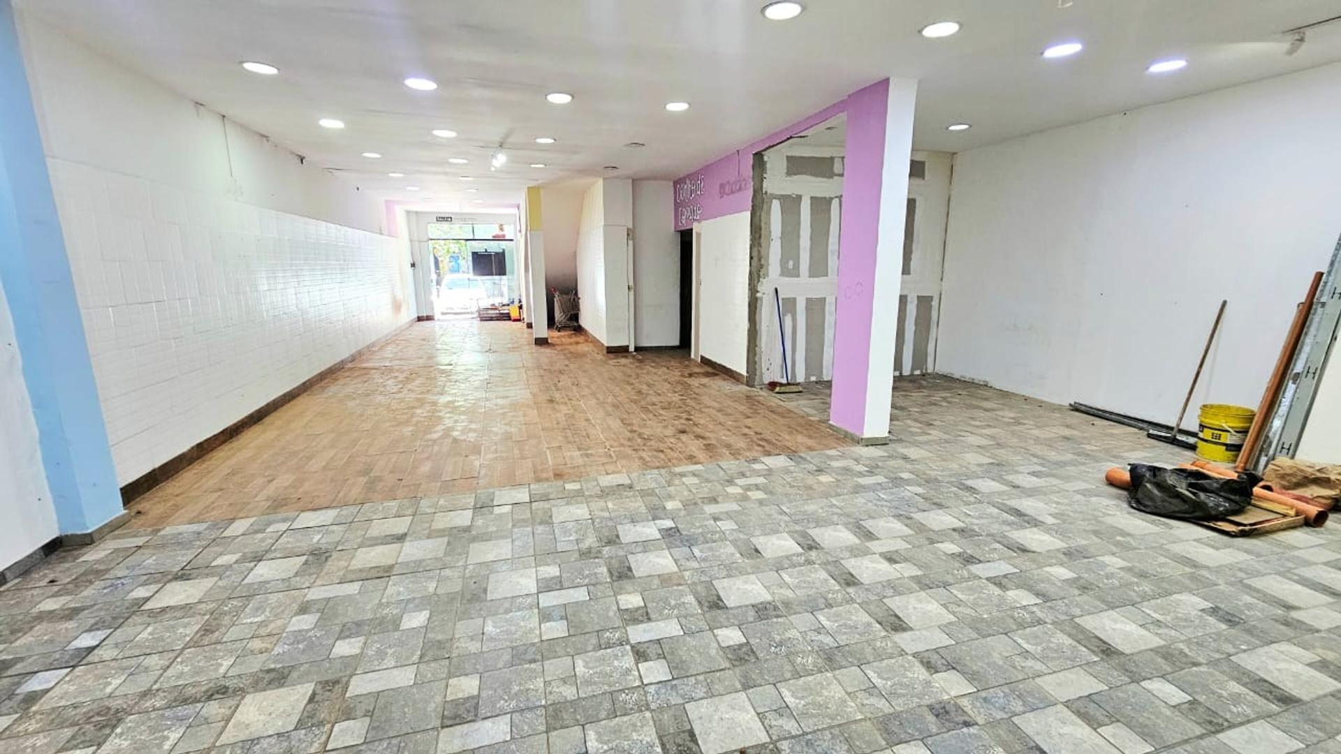 Local en Alquiler en Ramos Mejia, $ 1.500.000