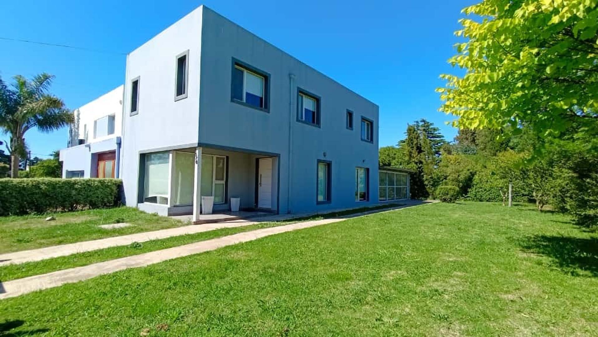 Casa en Alquiler de 3 dormitorios