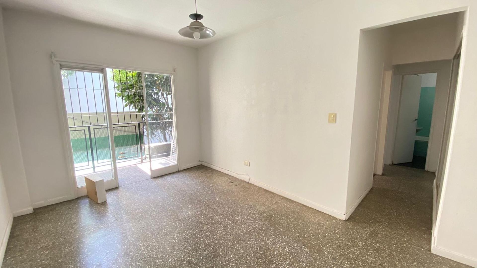 ALQUILER 3 ambientes chicos, contrafrente, Caballito