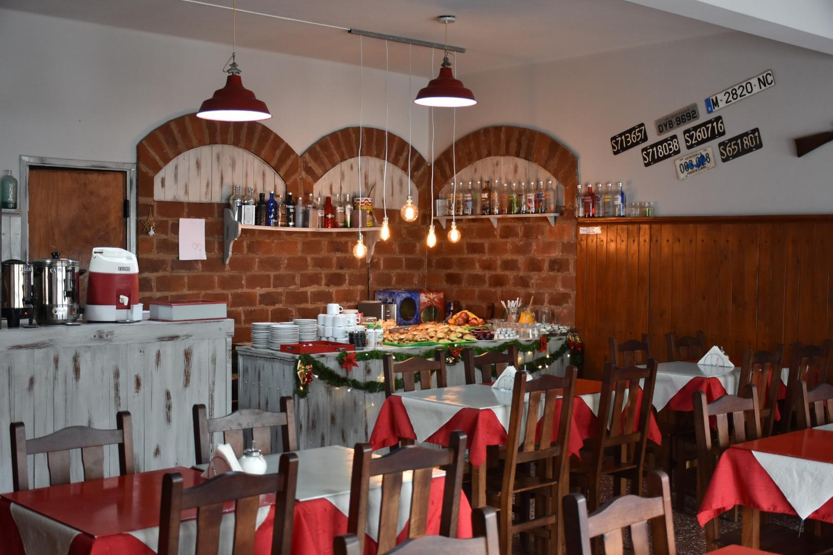 Hotel en Venta 50 años