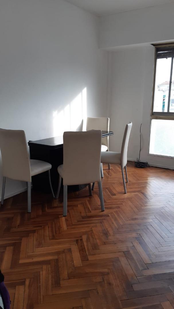 Av. La Plata 611 , Piso 7