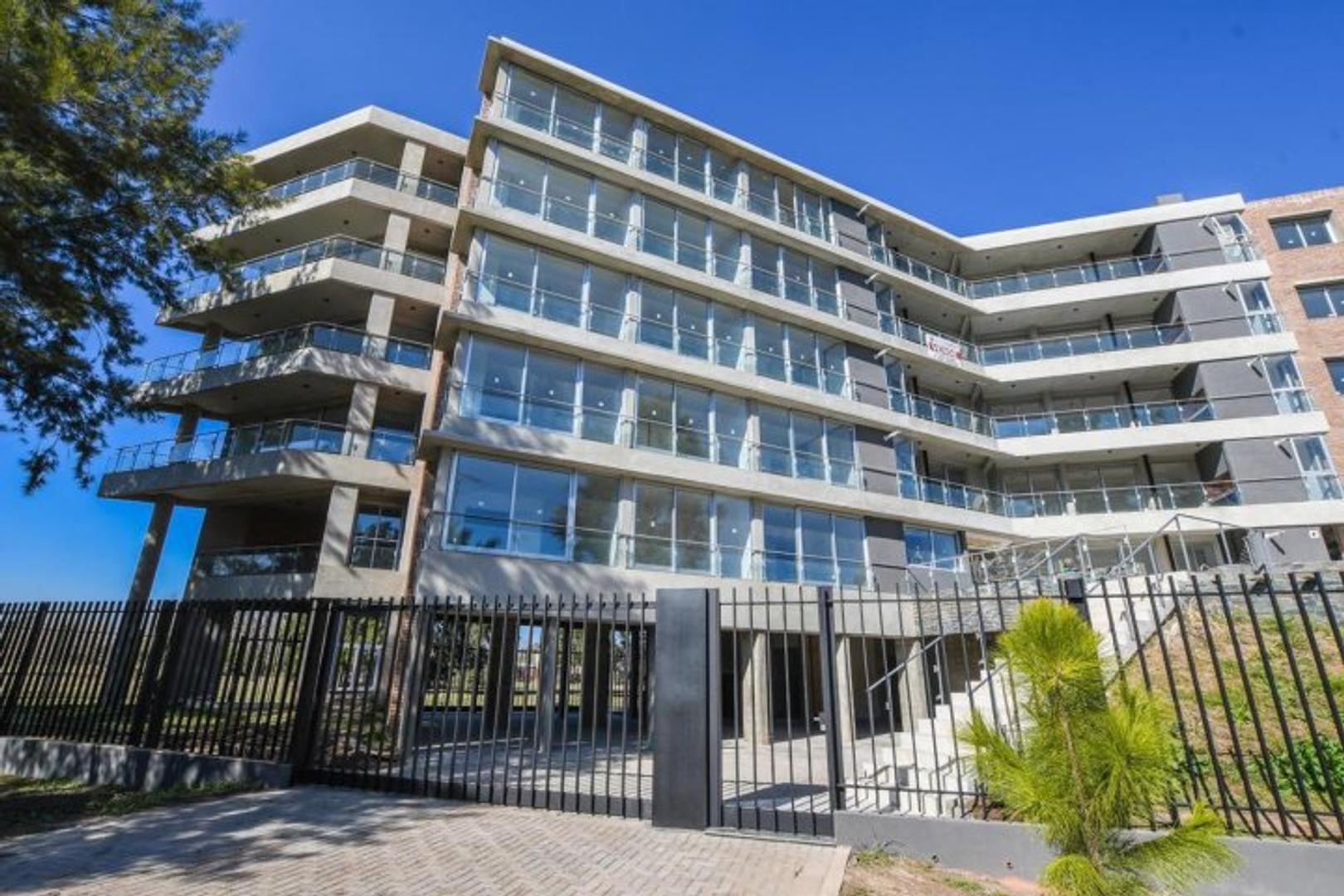 Departamento en Venta 1 Dormitorio con cochera en Fisherton .