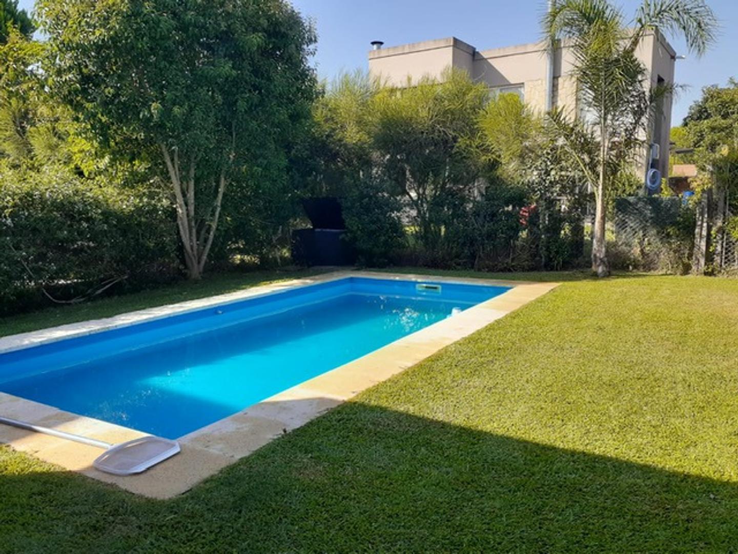 Casa en Alquiler de 3 dormitorios