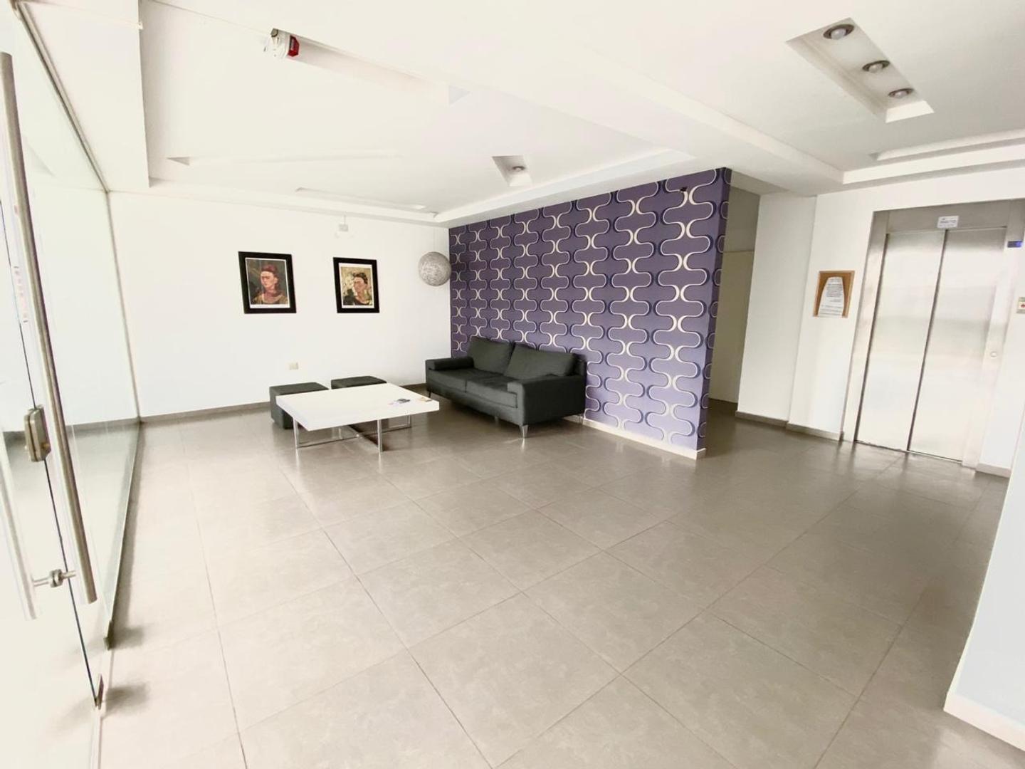 Almafuerte 2446 , Piso 2