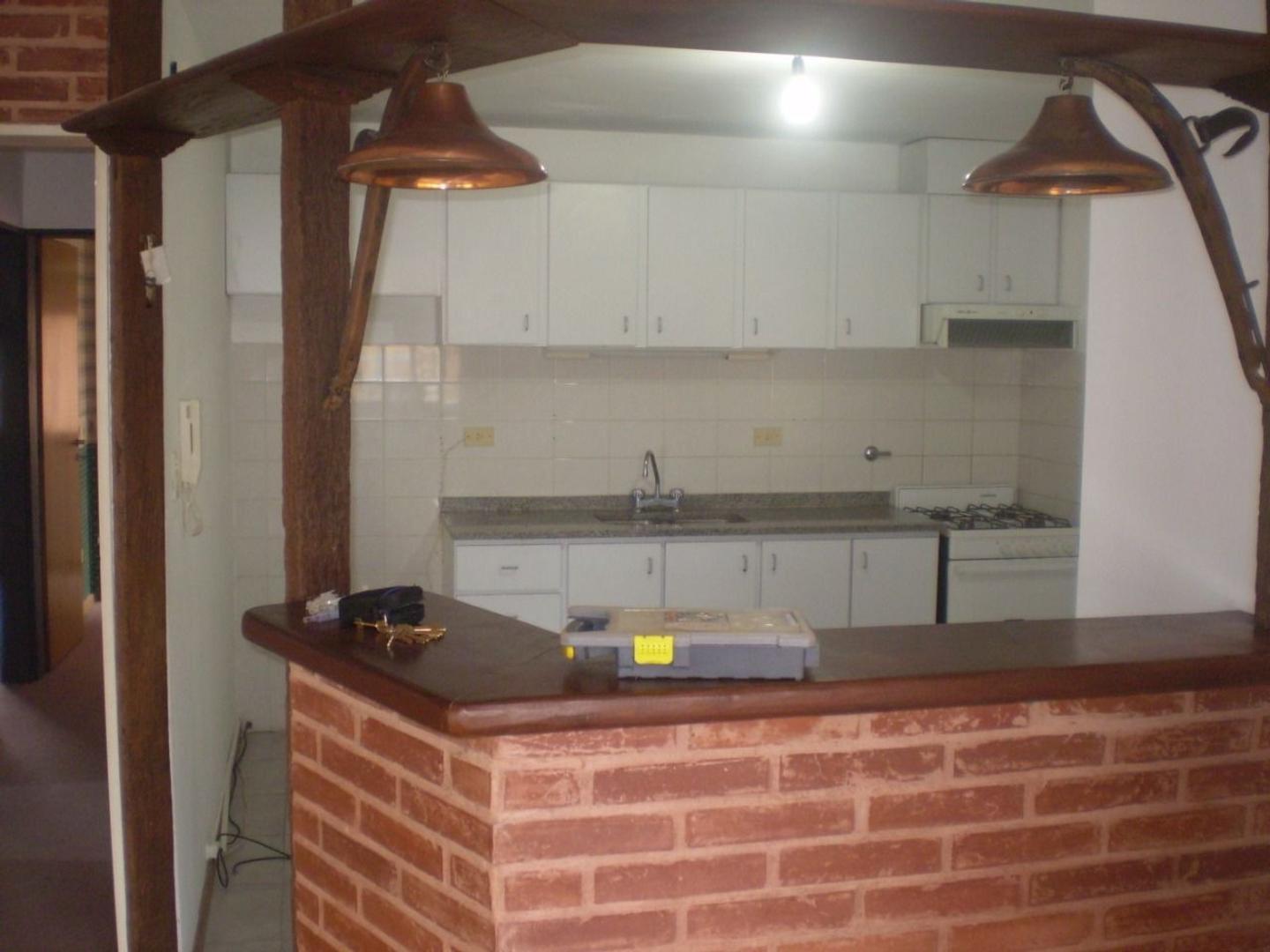 Depto en el microcentro de V. Tuerto 3 dorm y coch c/renta