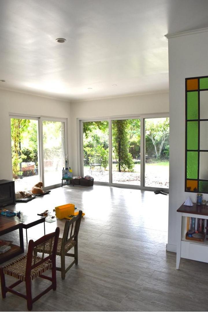 Casa en Venta con 6 cocheras