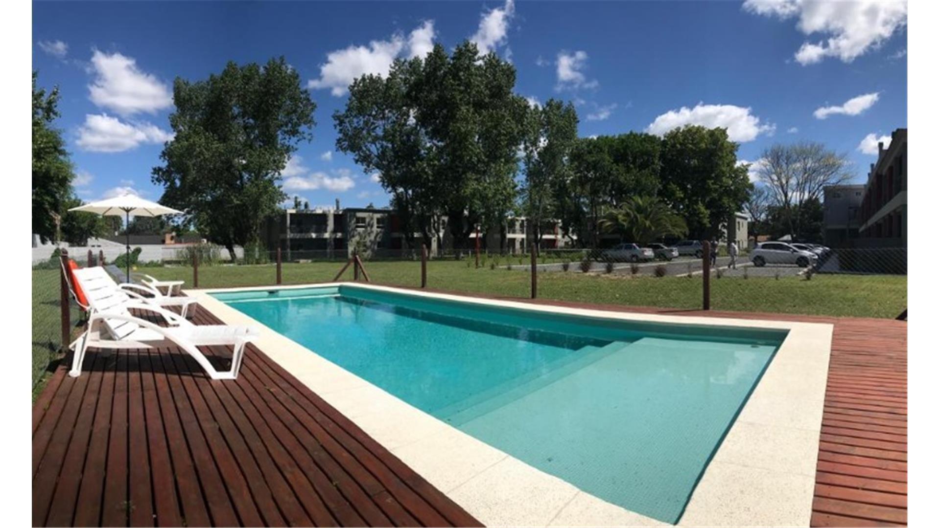 NUEVO INGRESO! AMPLIO 3 AMBIENTES CON BALCON Y PARRILLA!