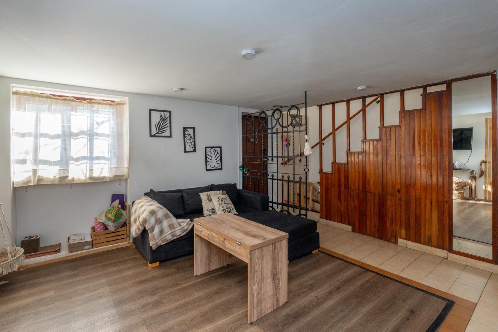 Depto Tipo Casa en Venta en Colegiales, USD 295.000