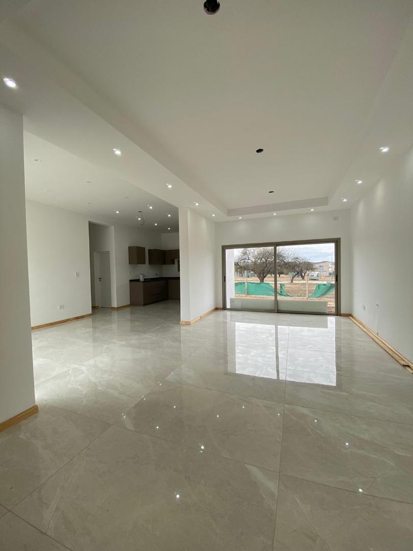 Casa en Venta en Juana Koslay, USD 255.000