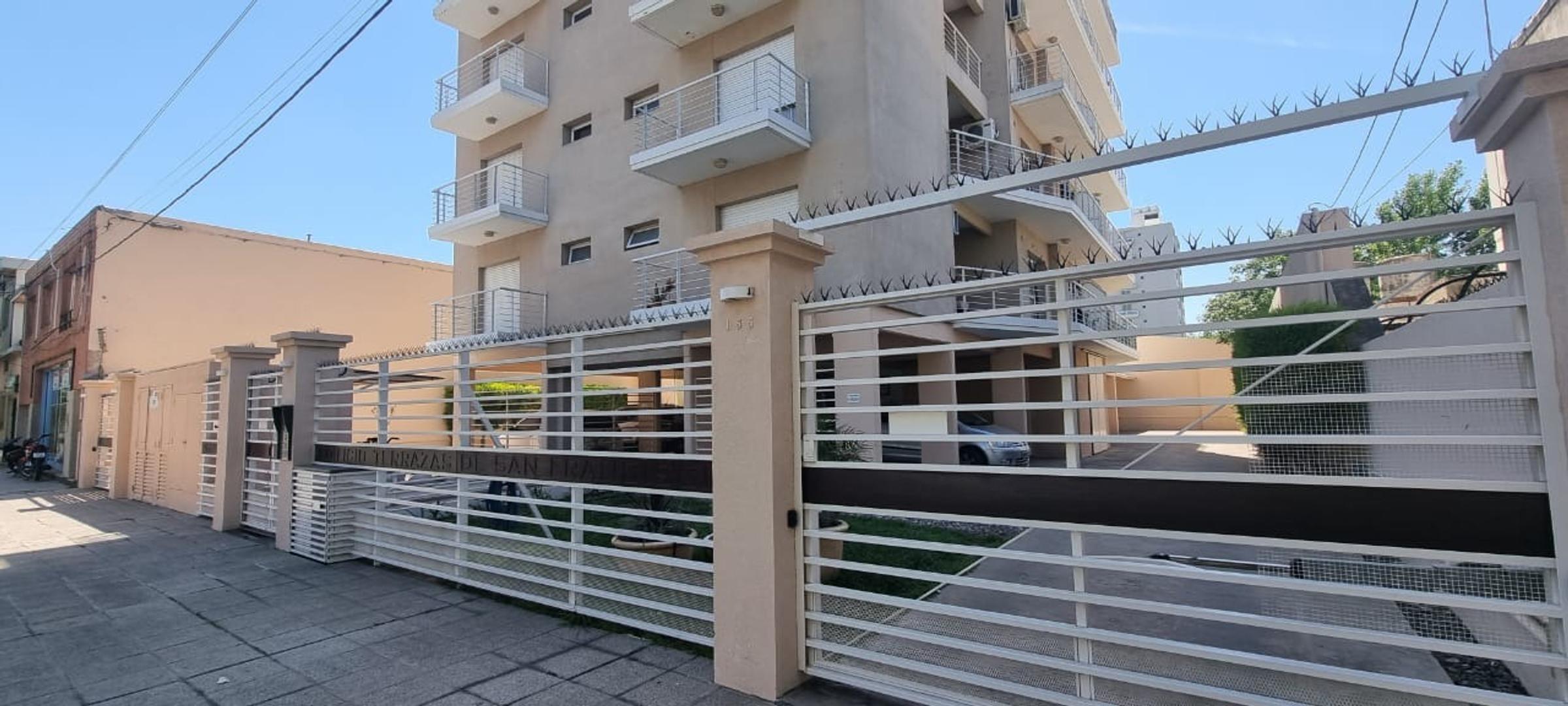 Se Vende Departamento 1 dorm Edif Terrazas de San Fco