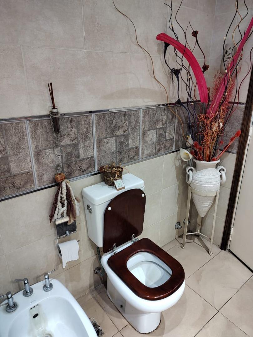 Depto Tipo Casa en Alquiler Temporal con 2 cocheras