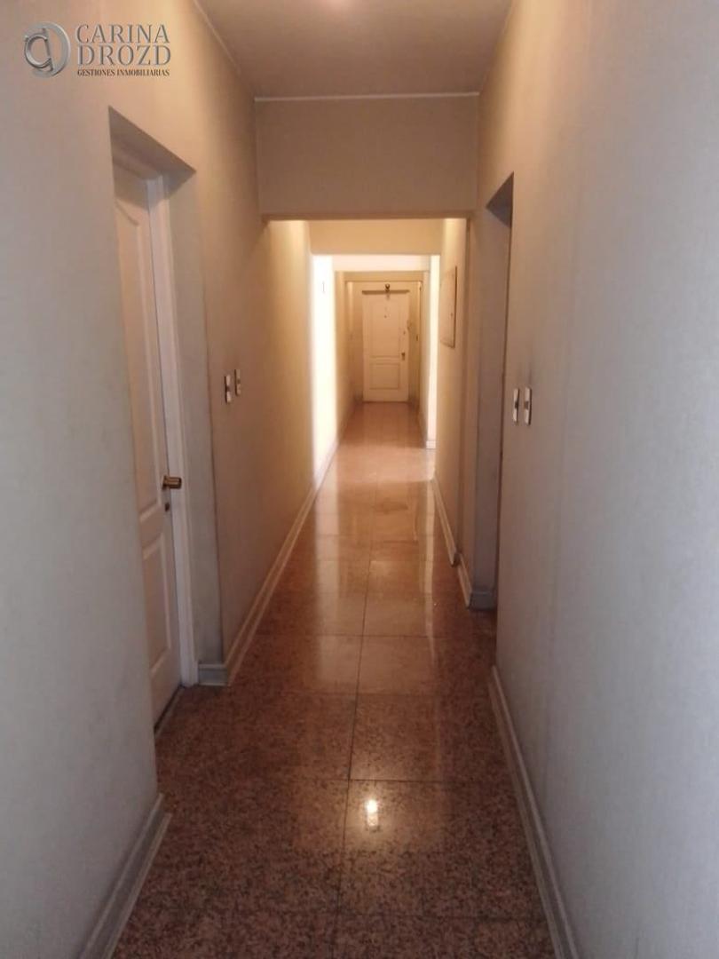 Departamento en Alquiler de 4 ambientes